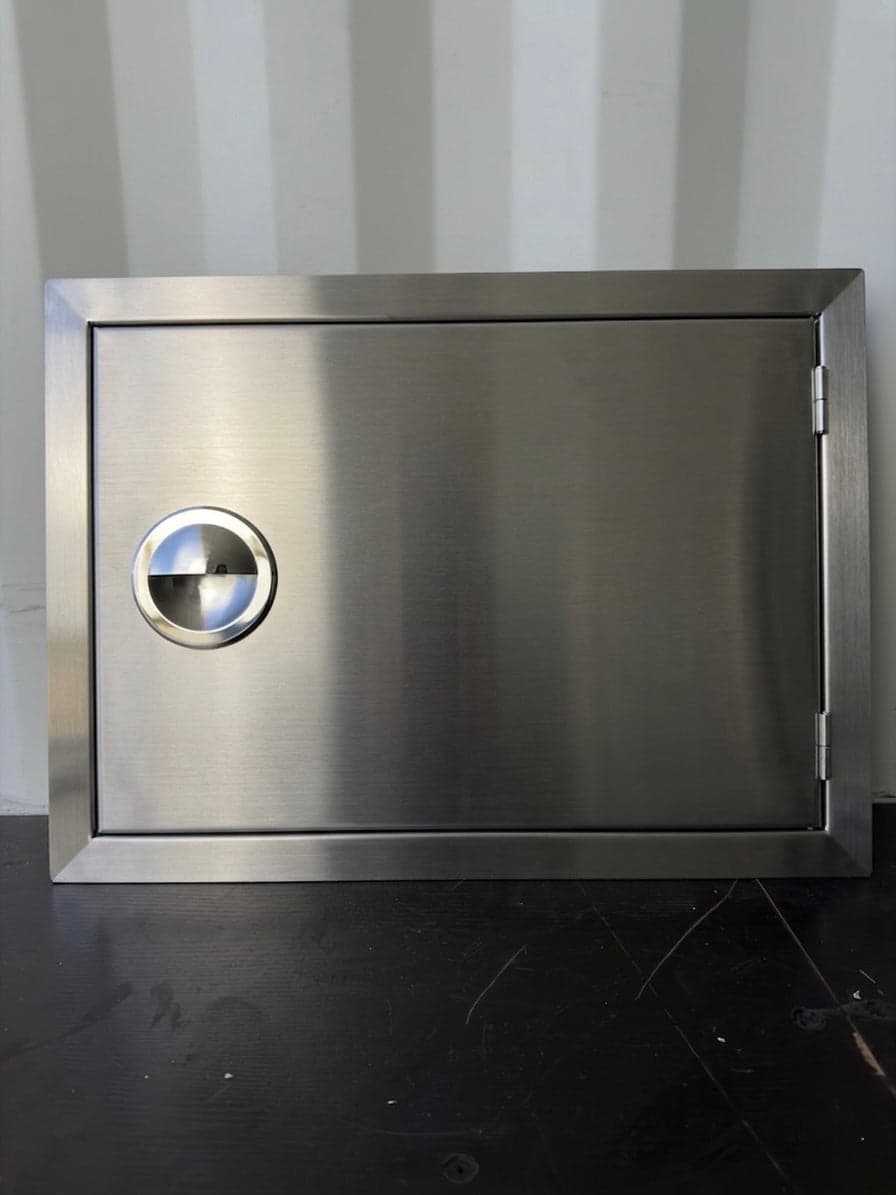 PCM 17" x 24" Horizontal Professional Stainless Steel Access Door - PCM-200-17X24H-OB